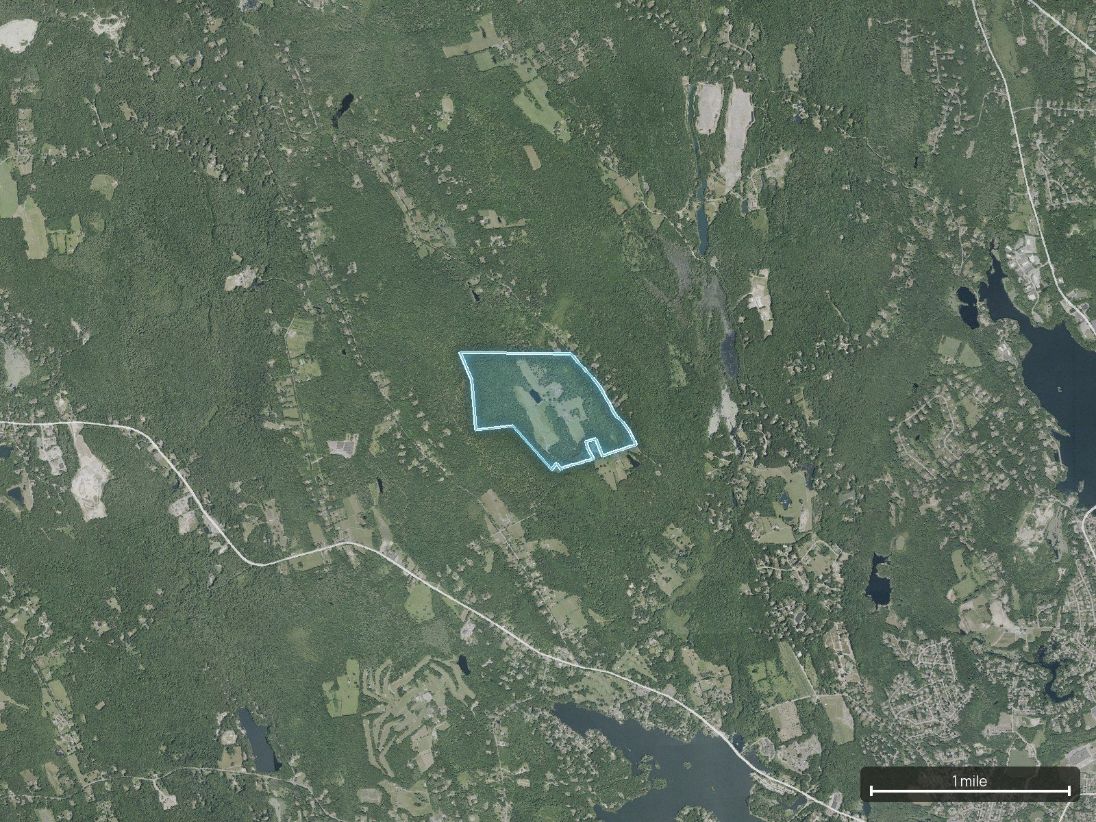 Context map of a Rhode Island land parcel